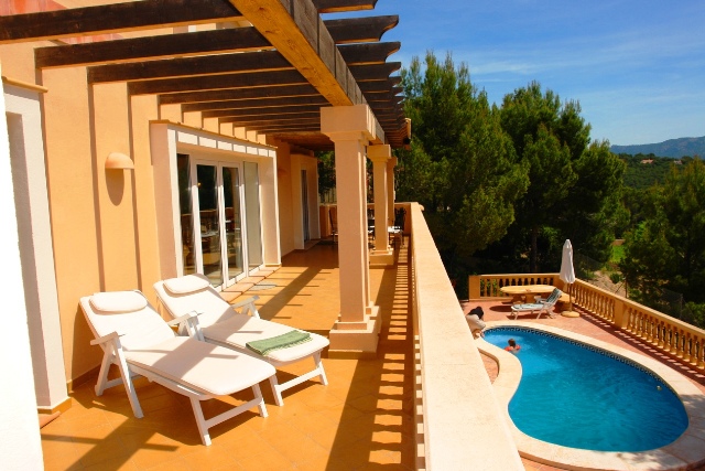 2-villa-puerto-andratx-makler-real-estate-first-location-mallorca-for-private-residence-www.maxmallorca.com  (1).jpg